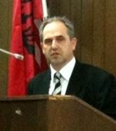 Dr. Fadil Grajçevci